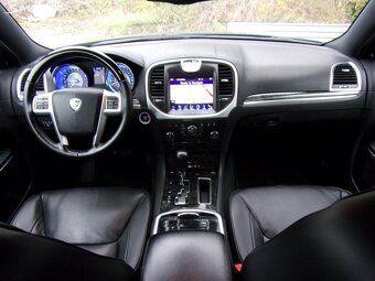 Lancia thema platinum 3.0 crd v6 176 kw r.v 2013 - 7