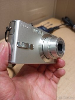 PANASONIC LUMIX DMC-FX7 - 7