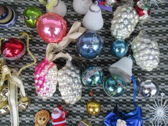 vánoční ozdoby a řetězy na vánoční stromeček RETRO - 7