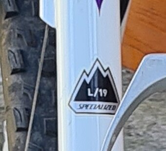 Prodám dámské kolo Specialized Jett velikosti L/19 - 7