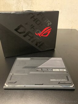 Asus ROG Strix SCAR 15 Ryzen 9, RTX 3080, 300Hz LCD - 7