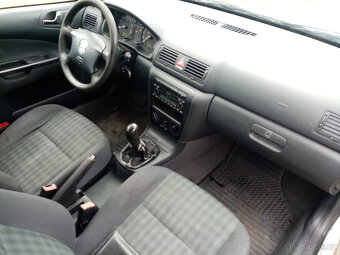 Škoda Octavia combi 1.6 75Kw RV.2004 - náhradní díly - 7