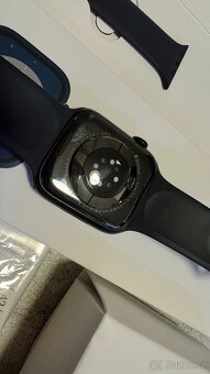 Apple Watch Series 8 45mm GPS BLACK, komplet balení - 7