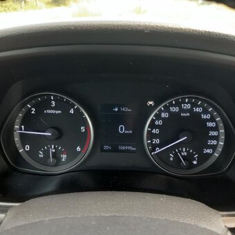 Hyundai i30, 1,6 CRDi, nová STK - 7