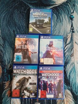 PS4 Slim - 7
