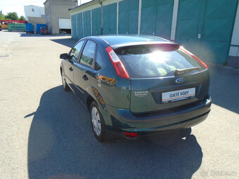 Ford Focus 1.6i 16V - 7