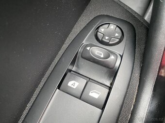 Peugeot 208 1.2 PT ,  60 kW benzín, 2016 - 7