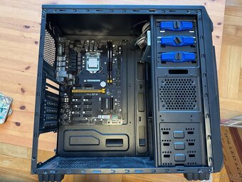 Biostar TB250 + Intel G4560 3.5 GHz + 8 GB DDR4 - 7