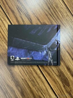 Uncharted 4: A Thief’s End Special Edition PS4 - 7
