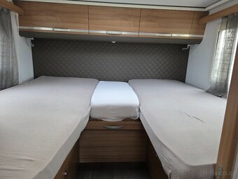 Obytny automobil Adria Matrix 670 SL - 7