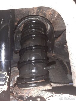 Vzduchové Mechy do SUV, Dodávky , Osobné autá - 7