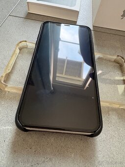iPhone XS MAX 256 GB bílý - 7