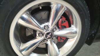 Ford Mustang GT California 2007 V8 4,6l manuál TOP ZVUK - 7