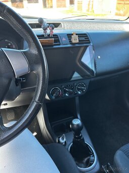 Suzuki Swift - 7
