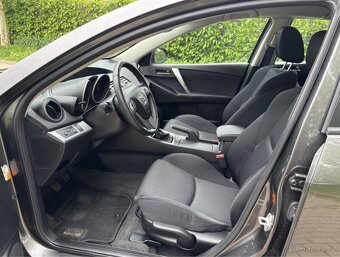 Mazda 3 1.6 77 kW Active Plus ( r. v. 2010 ) - benzín - 7