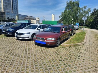 Volvo V 70 2,4 TD 2002 kombi automat - 7