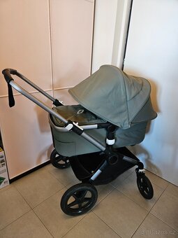 Stylový a praktický kočárek Bugaboo Fox³ + extra rám Fox¹ na - 7