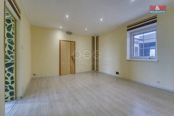 Pronájem bytu 3+1, 68 m², Plzeň, ul. Štefánikova - 7