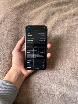 iPhone XR 128 GB černý plně funkční - 7