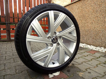 ZÁNOVNÍ ZIMNÍ ORIGINÁL VW 18" 5x112 pneu 225/40R18 Bridgest - 7