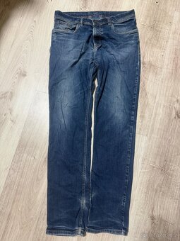 Panské džíny a dvoje tepláky - 7