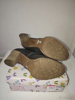 Dámské kotníkové boty vel.40 - 7