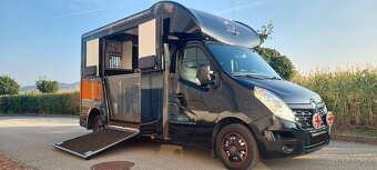 Přepravník koní Renault ATM 5-místný - 7