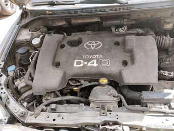 Toyota Avensis 2,0 D-4D - Combi - 7