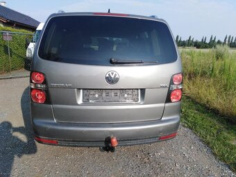 VW TOURAN 1,9 TDi RV 2010,,, NAFTA 77 KW S TAŽNÝM 6. KVALT - 7