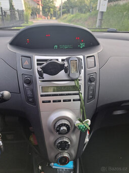 Toyota Yaris 2007 1.0 51 kW - 7