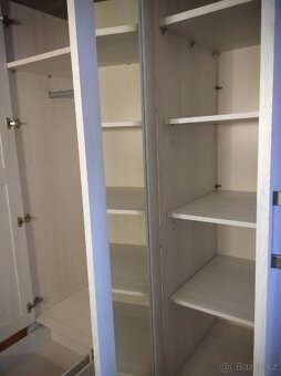 Šatní skříň Luca, 3-dveřová - 7