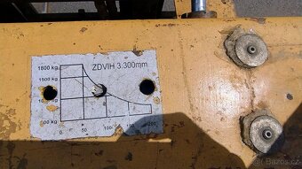 vysokozdvižný vozík CAT DP18 - 7