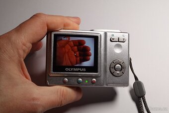 Olympus FE-5500 - 7