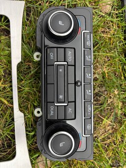 Climatronic Passat B7 + dekor + palubní hodiny - 7