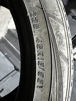Pneumatiky 235/45 R18 zimní (cena za komplet) - 7