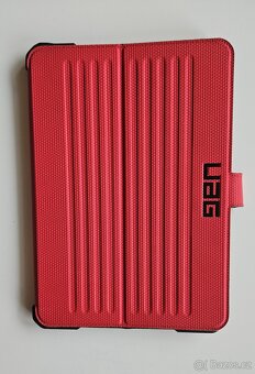 UAG pouzdro na iPad 7.generace - červené - 7