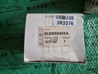 motorek větráku chladiče Škoda Felicia 1.3 6U0959455A - 7