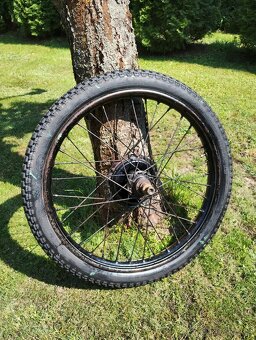 Prodám originální patinové kolo ČZ 150 C s linkami + brzda - 7