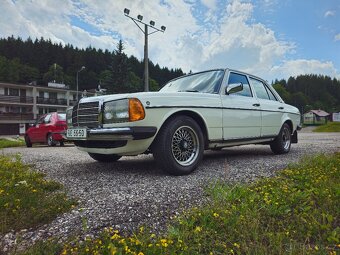 Mercedes Benz W123, 230E, piano - 7