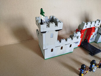Lego 6073 Knight's Castle - 7