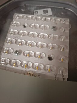 POULIČNÍ LED OSVĚTLENÍ PHILIPS CORELINE MALAGA - 7