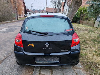 benzínový Renault Clio 1.2 edice Rip Curl   10/2007 - 7