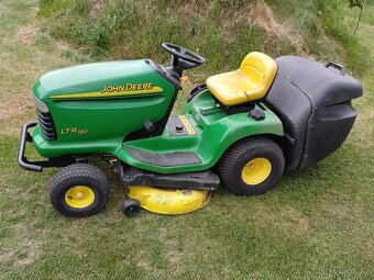 Sekaci zahradní traktor John Deere LTR 180 - 7