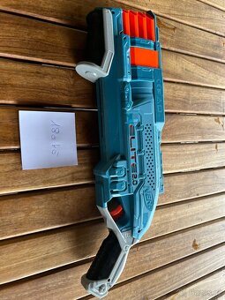 ZBRANĚ NERF - 7