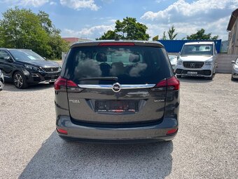 Opel Zafira 1.4T 103kW 7 míst,navi,kamera - 7