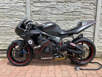 YAMAHA R6 - 7