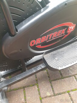 Orbitrek fitness stroj - 7