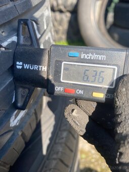 185/60R15 - 7