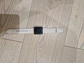 Apple Watch série 3, 38 mm - 7