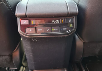Toyota Highlander 2,5 Hybrid 4x4 - 7